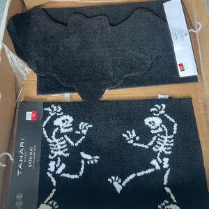Halloween Mats - Bats Skeletons Black & White